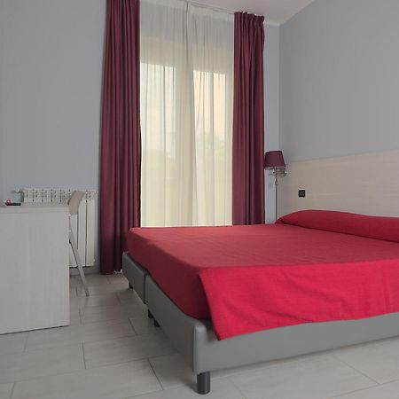 ססטו סן ג'ובני Hotel Pone מראה חיצוני תמונה