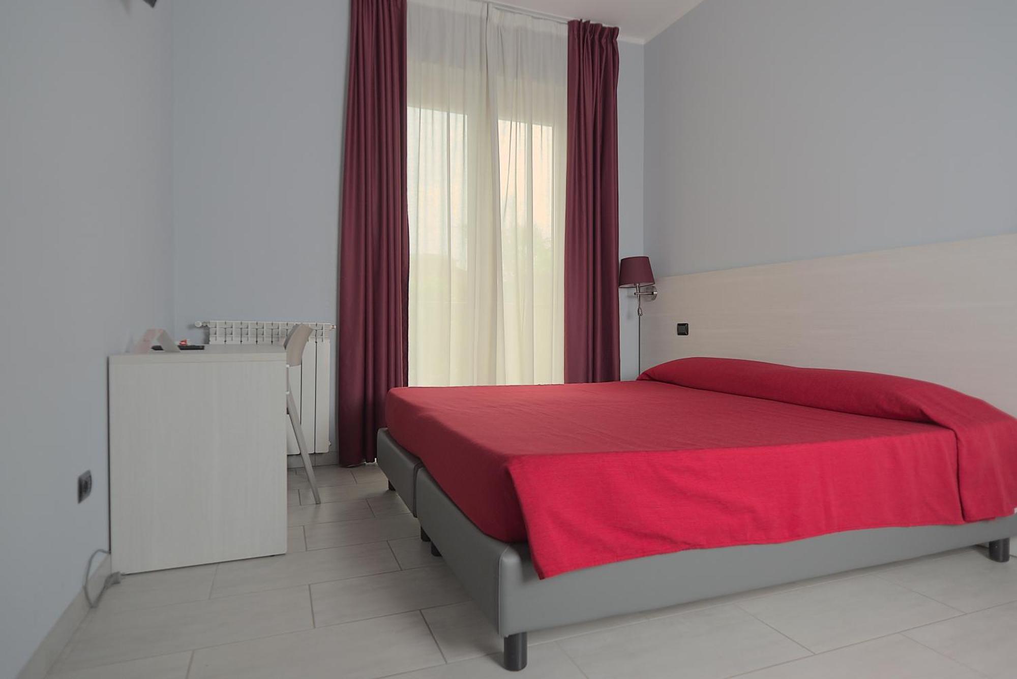 ססטו סן ג'ובני Hotel Pone מראה חיצוני תמונה